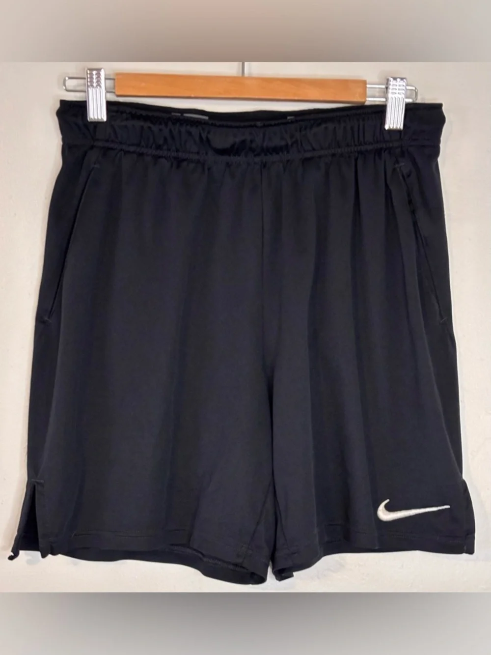 🌸 Nike Dri Fit Athletic Workout Training Running Shorts Black Men’s Medium